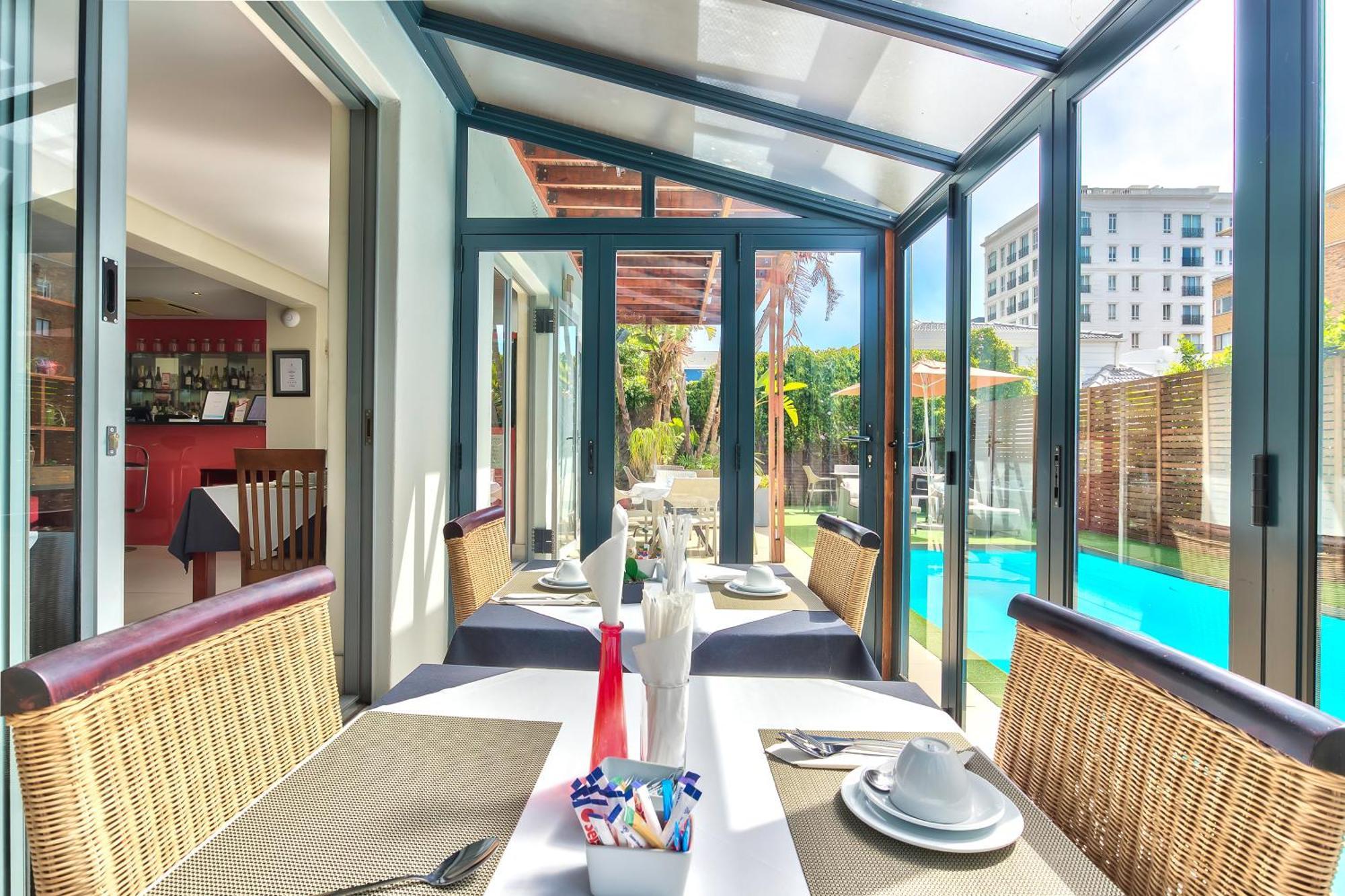 The One 8 Hotel In Green Point - Solar Power Cidade Do Cabo Exterior foto